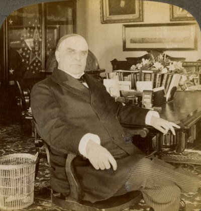 विलियम मैकिनले, संयुक्त राज्य अमेरिका के 25 वें राष्ट्रपति, 1900 द्वारा अंडरवुड और अंडरवुड