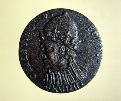 सेलेस्टिन वी (या सेंट पीटर सेलेस्टिन) (1215 - 1296) पोप जो चले गए। रोम मेडल कैबिनेट का पदक। द्वारा अज्ञात कलाकार