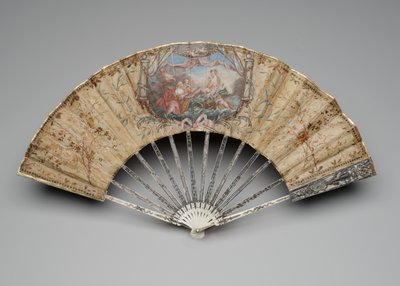 शुक्र के जन्म के साथ तह पंखा, c.1770s-80s (एकल रेशम पत्ती पर पुआल, पुआल, पीतल, धातु का धागा, हड्डी, सोने का पानी चढ़ा, माँ का मोती और पेस्ट रत्न) द्वारा अज्ञात कलाकार