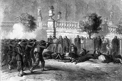 1871 में पेरिस कम्यून। 22 से 28 मई 1871 तक खूनी सप्ताह के दौरान लक्ज़मबर्ग गार्डन में संघों (कम्युनर्ड्स) का निष्पादन। छठा अधिवेशन आम सेना द्वारा कब्जा किए जाने वाले पहले लोगों में से एक था। फेडर कैदियों में से कुछ को भेजा गया था द्वारा अज्ञात कलाकार
