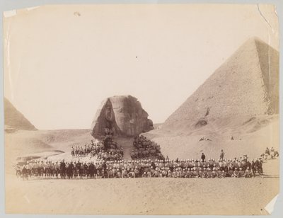 गीज़ा, मिस्र में स्फिंक्स के सामने 42वें हाइलैंडर्स द्वारा अज्ञात फोटोग्राफर