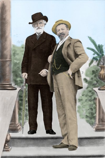 ग्यूसेप वर्डी, इतालवी संगीतकार (1813-1901), और 19वीं शताब्दी के अंत में मोंटेकाटिनी में टेनर फ्रांसेस्को टैमाग्नो (1850-1905)। द्वारा अज्ञात फोटोग्राफर