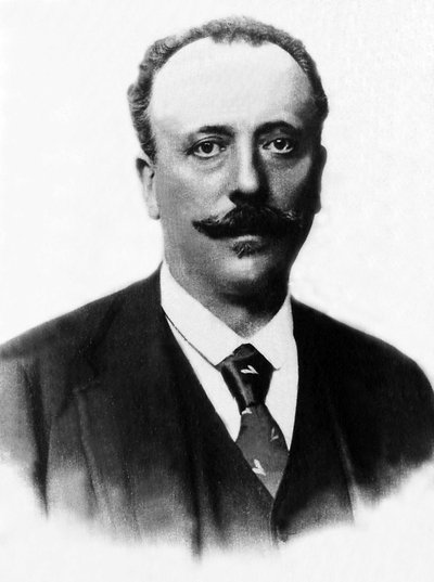 एड्रियन अल्बर्ट मैरी कॉम्टे डी मुन (1841-1914), फ्रांसीसी राजनीतिज्ञ का पोर्ट्रेट। द्वारा अज्ञात फोटोग्राफर