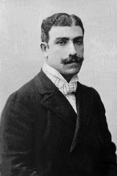 लुसिएन जर्मेन गुइट्री का पोर्ट्रेट (1860-1925), फ्रांसीसी अभिनेता। द्वारा अज्ञात फोटोग्राफर