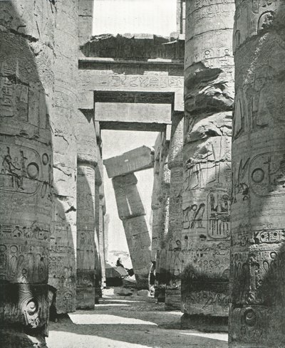 हाइपोस्टाइल हॉल के स्तंभ, कर्नाक, मिस्र, 1895। द्वारा डब्ल्यू एंड एस लिमिटेड