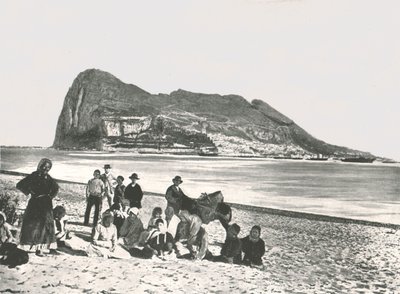 समुद्र से चट्टान का दृश्य, जिब्राल्टर, 1895। द्वारा डब्ल्यू एंड एस लिमिटेड