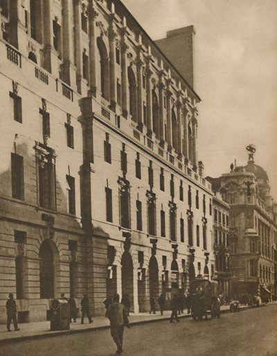 इमारतें न्यू लंदन के मूरगेट स्ट्रीट में प्रतिनिधि, c1935। द्वारा वाल्टर बेनिंगटन