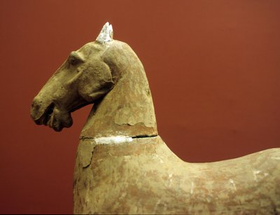 घोड़ा, छोटी टेराकोटा सेना, पश्चिमी हान राजवंश, 206 ईसा पूर्व -8 ईस्वी द्वारा पश्चिमी हान राजवंश चीनी स्कूल