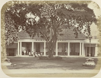  द्वारा वुडबरी और पेज