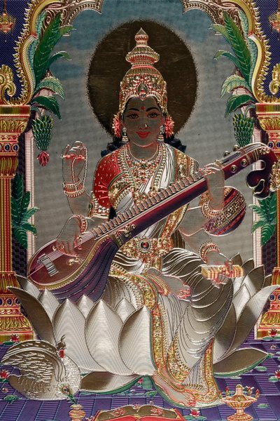 सरस्वती: ज्ञान, संगीत, कला, भाषण, ज्ञान और सीखने की हिंदू देवी। द्वारा . .