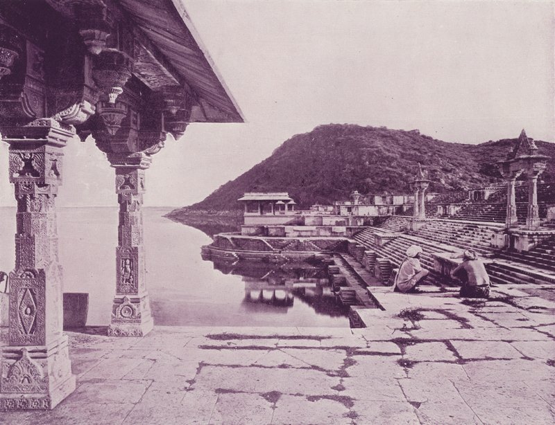 मार्बल घाट, रैनगुर, ऊदेपुर (बी/डब्ल्यू फोटो) द्वारा (बाद में) अंग्रेजी फोटोग्राफर