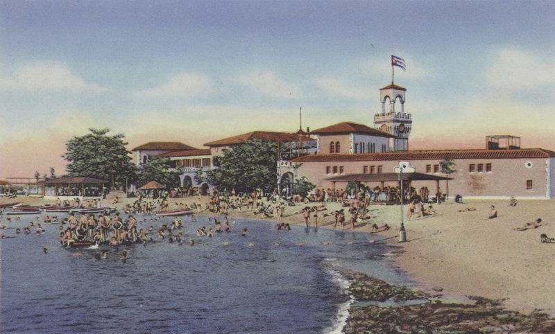 Playa de Marianao, Marianao बाथिंग बीच (रंगीन फोटो) द्वारा अमेरिकी फोटोग्राफर