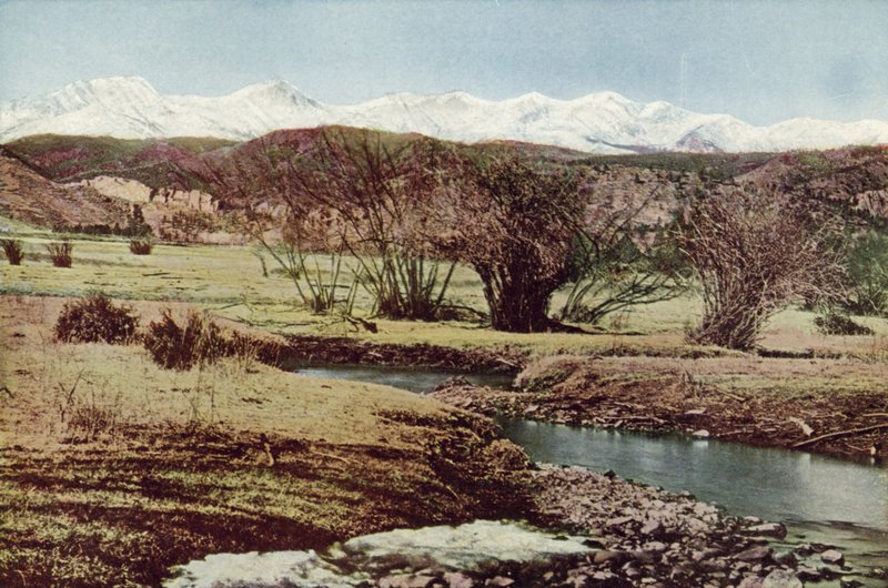 स्नो रेंज, त्रिनिदाद के पास, कोलोराडो (रंगीन फोटो) द्वारा अमेरिकी फोटोग्राफर