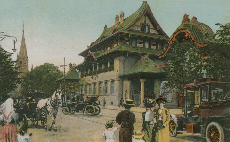 चीनी शैली की इमारत। 1913 में पोस्टकार्ड भेजा गया। द्वारा अंग्रेजी फोटोग्राफर