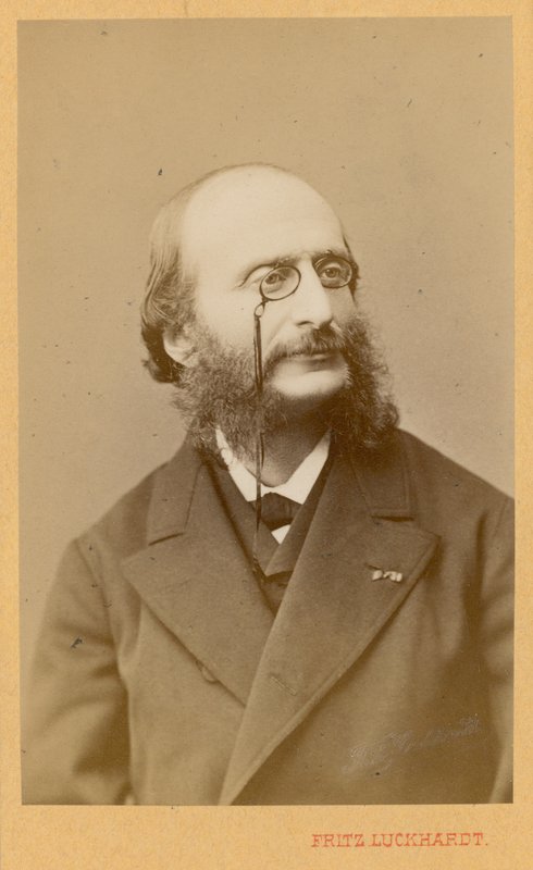 Offenbach द्वारा अंग्रेजी फोटोग्राफर