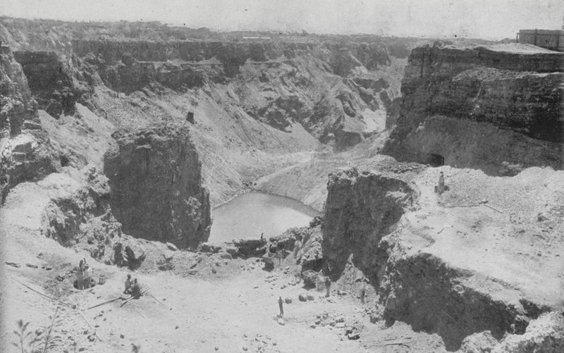 दक्षिण अफ्रीका: ओपन वर्किंग, किम्बरली (बी/डब्ल्यू फोटो) द्वारा अंग्रेजी फोटोग्राफर