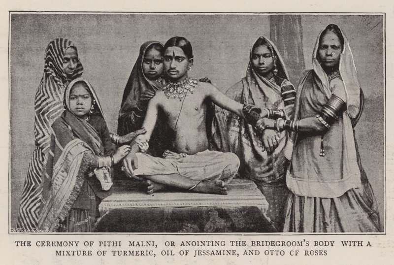 पिथी मालनी का समारोह, या हल्दी के मिश्रण के साथ ब्राइडग्रूम बॉबी का अभिषेक, जैसमीन का तेल, और ओटो का गुलाब द्वारा अंग्रेजी फोटोग्राफर