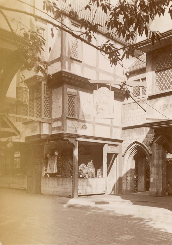 दक्षिण केंसिंग्टन में अंतर्राष्ट्रीय स्वास्थ्य प्रदर्शनी: पुराने समय में लंदन का प्रजनन द्वारा अंग्रेजी फोटोग्राफर