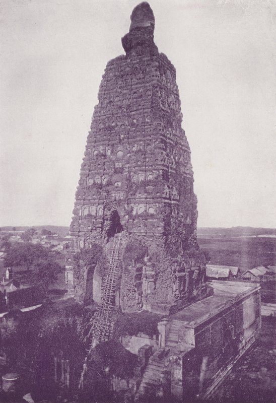 बहाली से पहले पुराना टॉवर, बौद्ध गया द्वारा अंग्रेजी फोटोग्राफर
