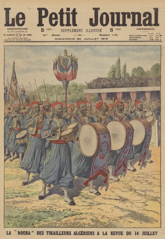 पेरिस में बैस्टिल डे मिलिट्री परेड में मार्च करते हुए अल्जीरियाई tirailleurs का बैंड (कलर लिथो) द्वारा फ्रेंच स्कूल