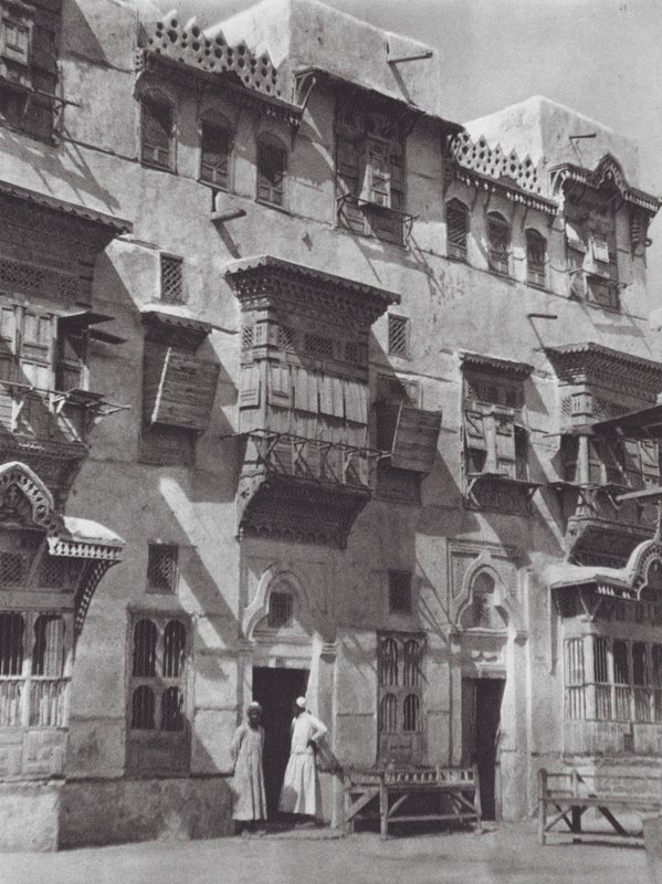  द्वारा ह्यूगो एडोल्फ बर्नात्ज़िक