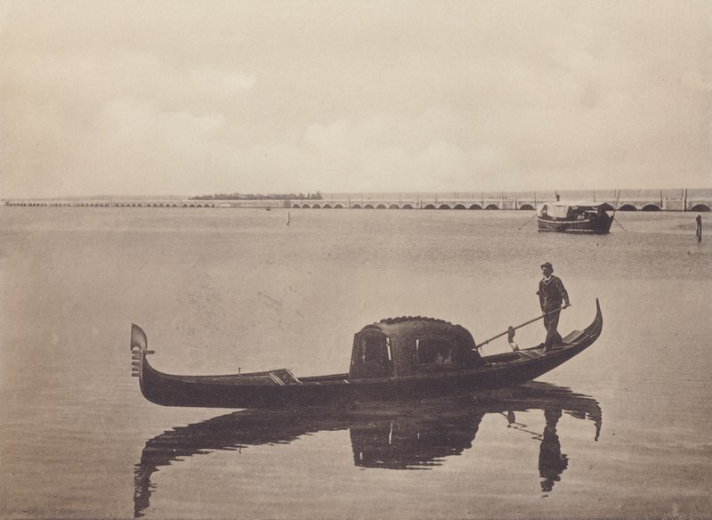 गोंडोला और पोंटे फेरटा रोड (बी / डब्ल्यू फोटो) द्वारा इतालवी फोटोग्राफर