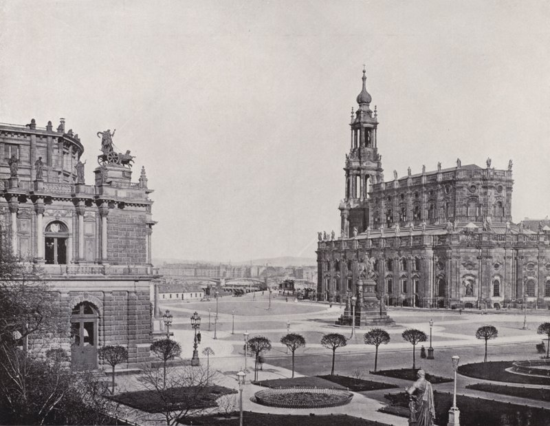 Zwingerwall से Theatreplatz तक देखें (b / w फोटो) द्वारा फ़ोटोग्राफ़र जर्मन